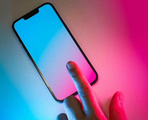 Article 143 : Biometrics to replace SMS OTPs for online transactions in the UAE